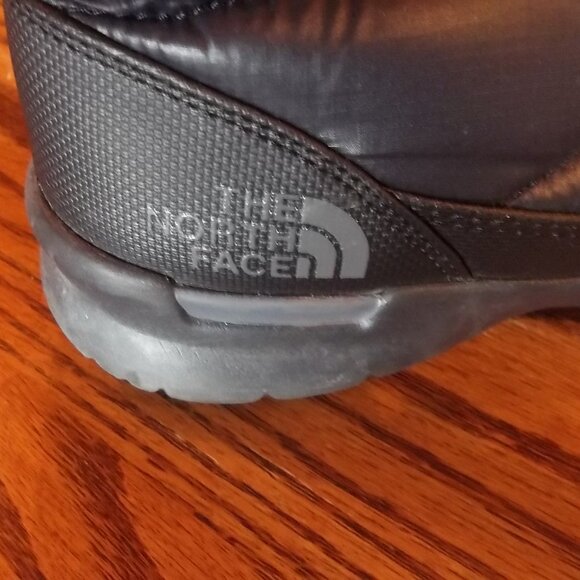 THE NORTH FACE THERMOBALL LACE II WINTER BOOTS, LIKE NEW SIZE 8 - Picture 4 of 6